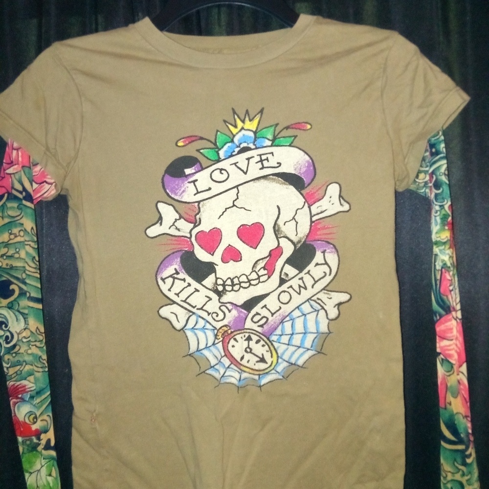 Ed Hardy shirt w/ tattoo sleeves
